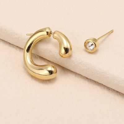 China Girl's Jewelry Vintage Small Zircon Women's Date Stud High Quality Geometric Tiny Fashion Women's Fine Vintage Gold Plated Earrings 925 for sale