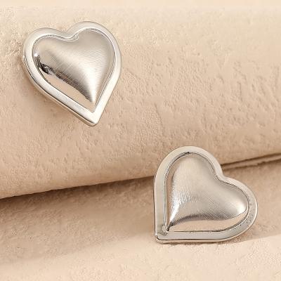 China FASHIONABLE Luxury Women Bulk Silver Party Heart Shape Stud Earrings Wholesale Optional 925 Design Gold Plated Jewelry 18k for sale