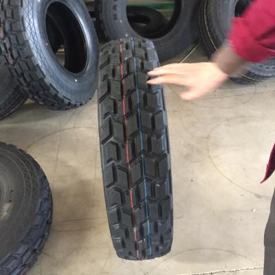 China el autobús del camión del vehículo comercial 700R16 pone un neumático el tubo radial de LT Truck Tires With en venta