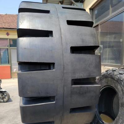 China 40/65R39 OTR Tyres L5 Loader Tires Ply Rating 32pr 40pr 58pr for sale