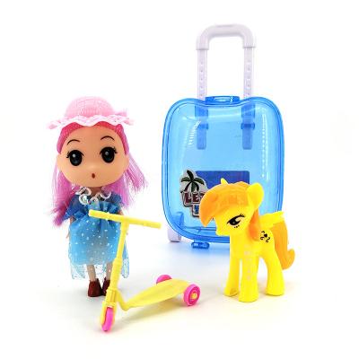 China Het Afgietseldelen van de platereninjectie, Pantone Barbie Luggage Set 20g Te koop