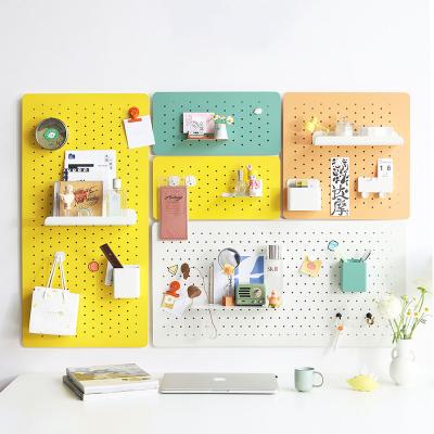 China Modern Living Room Kitchen Wall Storage Pegboard Shelves Wall Mounted Floating Shelf for sale