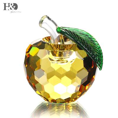 China China H&D Crystal Glass Realistic Lifelike Yellow Apple paperweight for wedding ceremony decoration gifts wholesale for sale