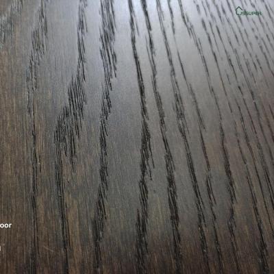 China Moisture Resistance / Fire Retardant Easy Clean Oak Burst Brushed Matt Lacquered ELM 3mm Wood Veneer Three Layer Engineered Flooring for sale