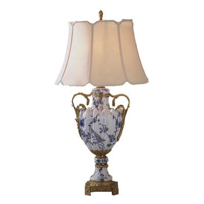 China European Art Decor Family Table Lamp Study Bedroom Bedside Lamp Decoration Luxury Ceramic With Copper Luxury Table Lamp For Hotel for sale