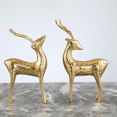 China Traditional Nordic home decoration sika deer pure copper crafts for TV cabinet office home kids room decoration for sale