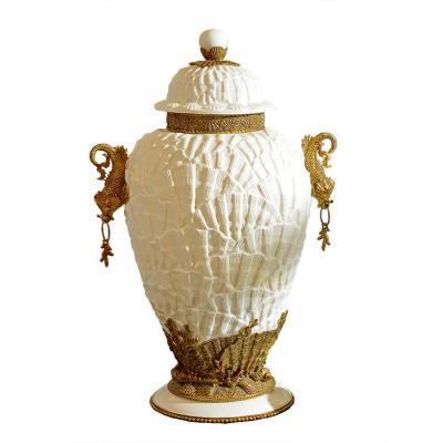 China Oriental European and American home ceramic decoration storage jar with ceramic fish shell large decoration brass jar shaped vase for sale