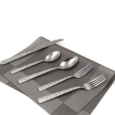 China Viable Stainless Steel Flatware Western 16 Piece Cutlery Gift Box Set Can Be Customized LOGO for sale