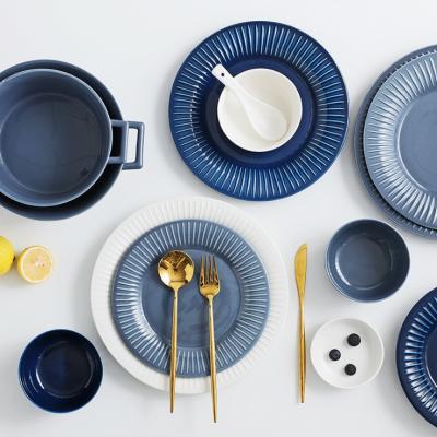 China Sustainable Bone China Restaurant Dish Blue And White Ceramic Dinnerware Sets Porcelain Dinner Set Dinnerware for sale