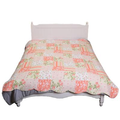 China Traditional Hot Sale Factory Supply Printed Ultrasonic Quilt Set Multi Color Embossed Microfiber Non Quilting Quilt for sale