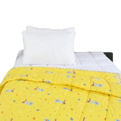 China Child Cotton Folded Soft Warm Comforter Set Kindergarten Comforter Baby Crib Cartoon Printed Set Comforter for sale