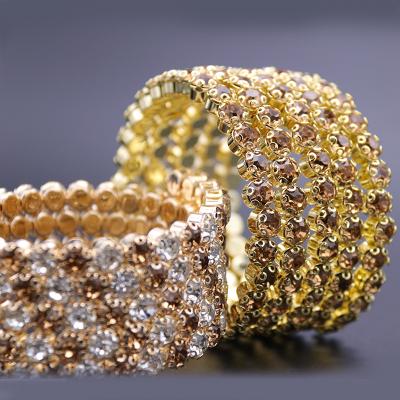 China New Vintage Gold Plated Bracelet Crystal Stretch Multi Row 5 Row Bling Rhinestone Bracelets For Bride Wedding for sale