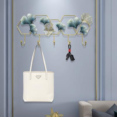 China Minimalist Wall Mounted Main Metal Hanger Wall Mounted Key Hanger Holder Ginkgo Leaf Wall Hanging Decoration Living Room Porch for sale