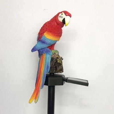 China Water Resistant Solar Light Outdoor Garden Decoration Light Resin Parrot Craft Decoration Light for sale