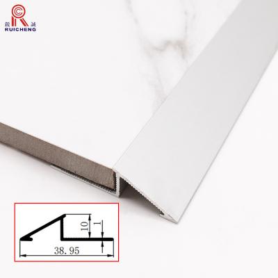 China Modern Wall Trim Gold Tiles Tools Corner Joint Flexible Aluminum Aluminum Transition Strips for sale