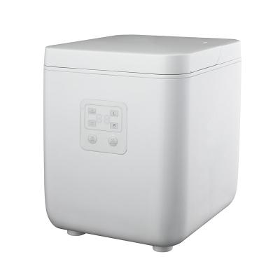 China Household Portable Home Use Mini Ice Maker Bullet Ice Cube Household Ice Machine for sale