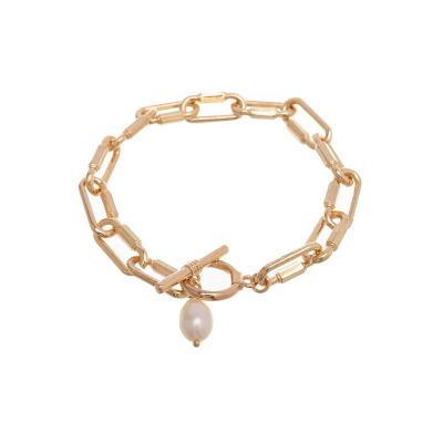 China Hot Sale New Design New Design Oval Link Chain Metal Toggle Bracelet With Freshwater Pearl Drop For Women for sale