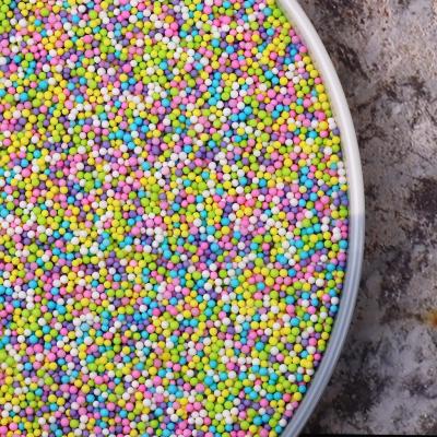 China Sprinkles Edible Cake Decoration LOVEBAKERY 1KG Bag Package Without E171 Edible Cake Decoration Wholesale 2mm Sugar Nonpareils Sprinkles for sale