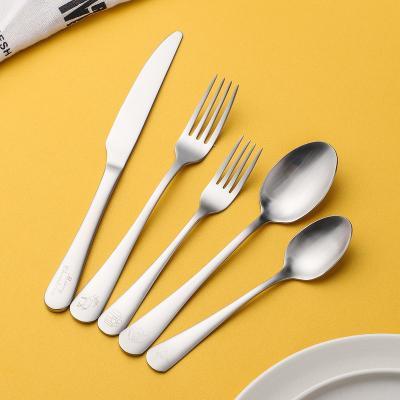 China Viable Fine Quality Customized Laser Pattern Fancy Wedding Cutlery Set Stainless Steel Flatware With Color Gift Box for sale