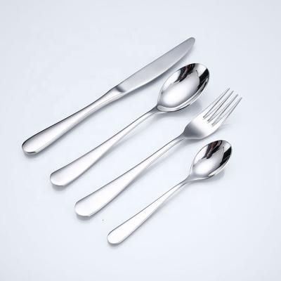 China Viable Dinner Silverware Teaspoon Royal Wedding Favors Spoon Holder Silver Plated Cutlery Special Stainless Steel Flatware Set for sale