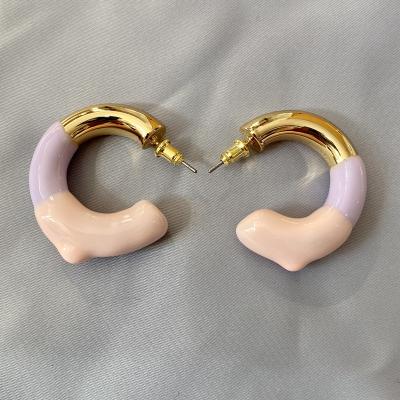 China FASHIONABLE luxury jewelry 2022 new cc circle enamel doodle minimalism rainbow style Huggie earrings unique gold earrings for sale