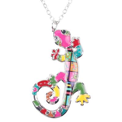 China NEWEI Fashion Enamel Alloy Metal Metal Lizard Gecko Pendant Necklace Cute Crawling Charms Jewelry Gifts for sale