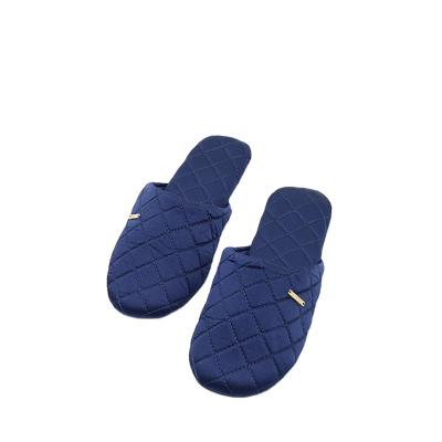 China Fashion trend luxury silk slippers made of mulberry silk and elastane blended fabric slippers for sale