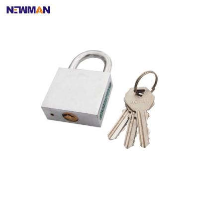 China Fast Quote Factory Price Small Half Sealed Padlock Master Lock 32 for sale