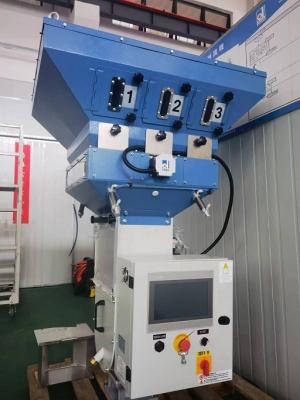 China Six Components Gravimetric Dosing 410kg/H Plastic Blending Machine GDM650-6 for sale