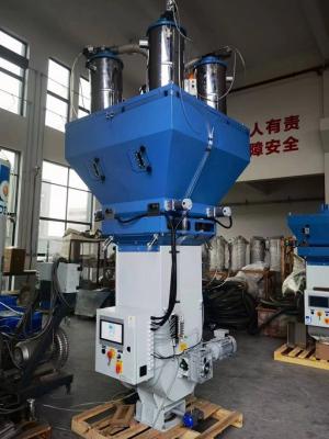 China 2300 kg/h Gravimetrisch mengsysteem voor dosering 3 componenten Industriële mengmachine Te koop