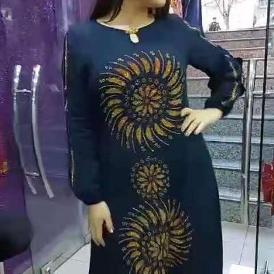 China Sustainable Muslim Dress Africa Set Drill Lady Dress Fabric Has Flexible Set High Quality Diamond Is Comfort For Wearing Long Season for sale