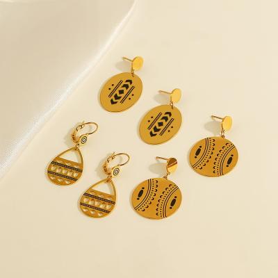 China 2022 fashion trend cute gold jewelry stainless steel cute luxury earrings for sale