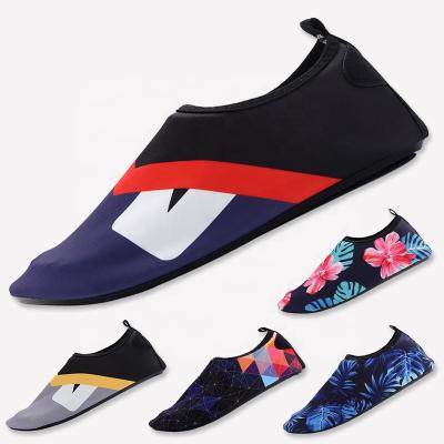 China Fashion\Comfortable Soft Barefoot Water\Durable\Breathable\Lighted Water Quick Dry Shoes Beach Socks Skin Pool Wading Aqua Shoes for sale