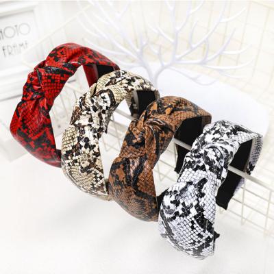 China Korean Style/Korean Style Headbands For Women Crocodile Pattern Leather Headband PU Bow Leather Headband 2021 for sale