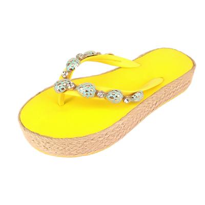 China DIY Decorations LIGHT Mental PVC Straps Durable Outsole Women's TPR Flip Flops Sandal for sale