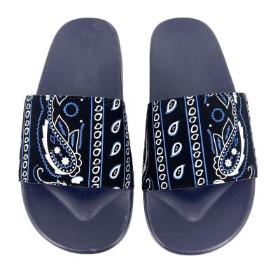 China LIGHTWEIGHT SS22 Navy Men's and Comfortable Ladies Slippers for sale