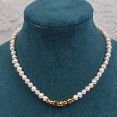 China Manufacturer FASHIONABLE Wholesale Baroque zhiteng near natural handmade pearl clavicle beaded necklaces 14K gold round necklaces for sale