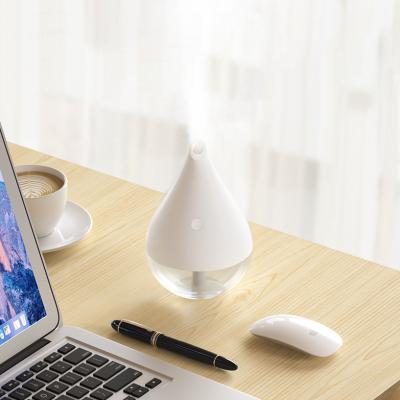 China Mini USB Home Office Household Diffuser Portable Mini Ultrasonic Indoor Air Humidifier Desktop Purifier for sale