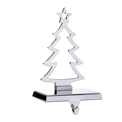 China Christmas Day Decoratiom China Factory Christmas Decor Metal Mantel Tree Silver Stocking Holders,Christmas Tree Stocking Holder Stocking Hanger for sale