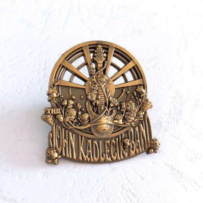 China Custom Antique Gold USA Badge Die Struck High Quality 3D Pin Souvenir Pin No MOQ for sale