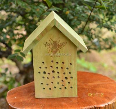 China Sustainable custom logo and packing ecological wooden bee house for sale