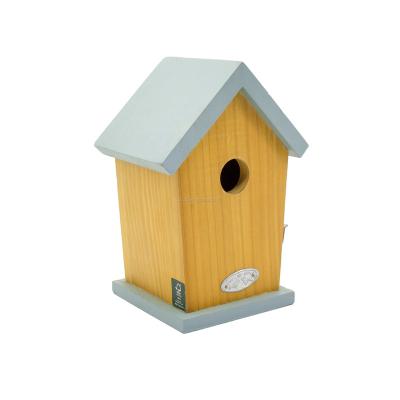 China Sustainable Factory Customized Handmade Garden Wooden Bird Houses Bird Nest Bird Cages for sale