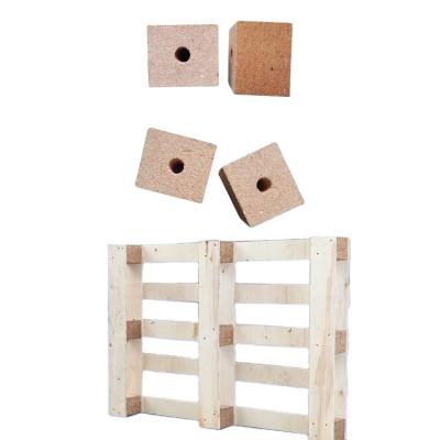 China Modern Wooden Pallet Foot Cavity Wood Fiber Chip Block 80x80x100mm Pallet Blocks OSHA Pine LVL Scaffold Plank/construction lumber ch for sale