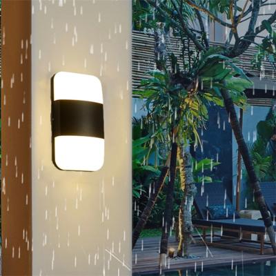 China Thru 2*6W ip65 Outside Shade Housing Aluminum Acrylic Yard Garden Thru Wall Light for sale