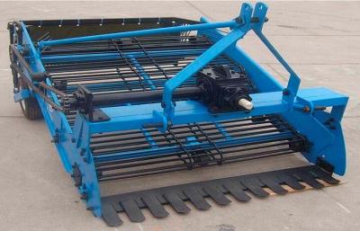 China Mini Potato Harvester Single Row Potato Harvester Machine 0.53-0.83M for sale