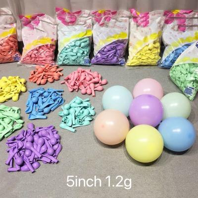 China Hot Sale Latex Balloon Party Decorations Color Latex Balloon Graduation Balloon for sale