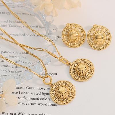 China Hot Selling Vintage Women Straw Hat Style Pendant Necklace Earrings Jewelry Sets 18k Gold Plated for sale