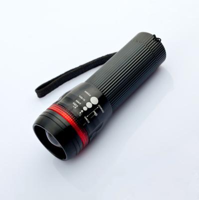 China Mini Convenient Flashlight , New Design Zoomable Led Flashlights Aluminum Rechargeable Led Flashlight Waterproof for sale