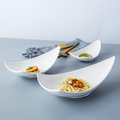 China New ceramic soup bowl the modern wedding European wholesale viable irregular shape porcelain salad bowl hotel for sale