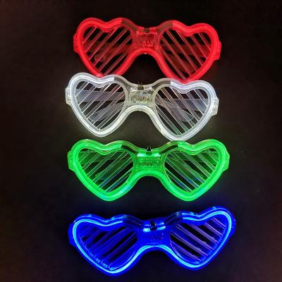 China Decoration Flashing Led Glow Fancy Popular Heart Red Blue Green White Glasses For Party Wedding Activty for sale